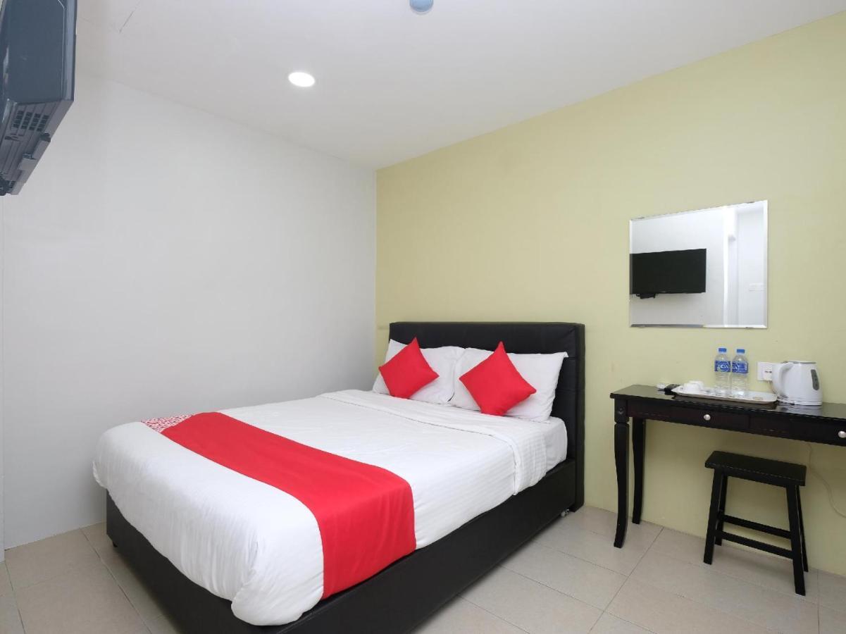 OYO 89304 Elite Hotel Kuantan Exterior foto